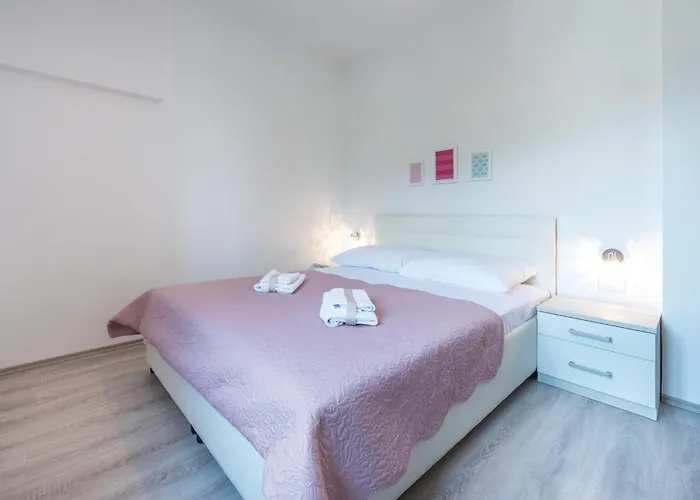One-bedroom In Apartamento Cavtat