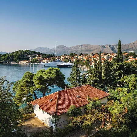 Amazing In With Kitchen Cavtat